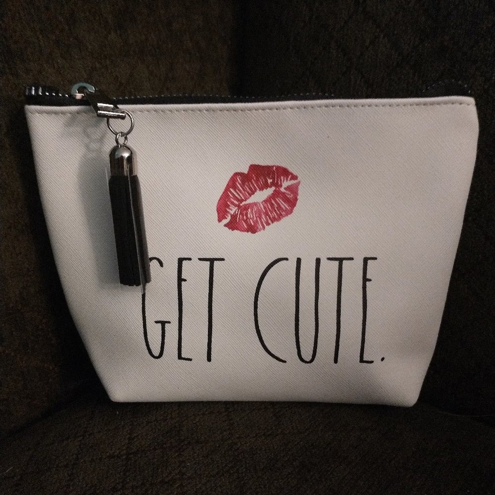 Rea Dunn Cosmetic Bag